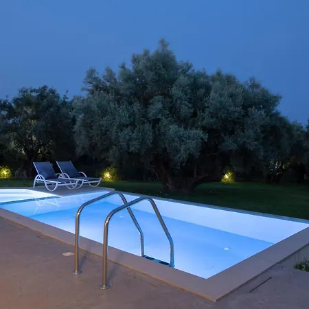 Averto With Private Pool Νυδρί