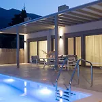 Averto With Private Pool Nidhrion