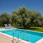Averto With Private Pool Nidhrion