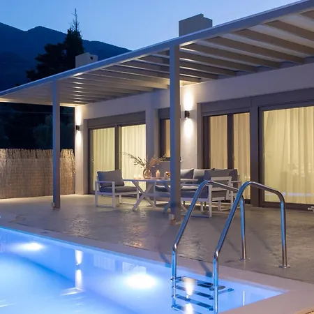 Averto With Private Pool Nydri (Lefkada)