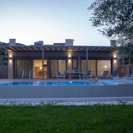 Luxury Averto With Private Pool 别墅 *