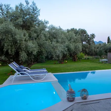 Averto With Private Pool * Nydri (Lefkada)