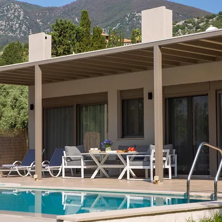 Villa Averto With Private Pool