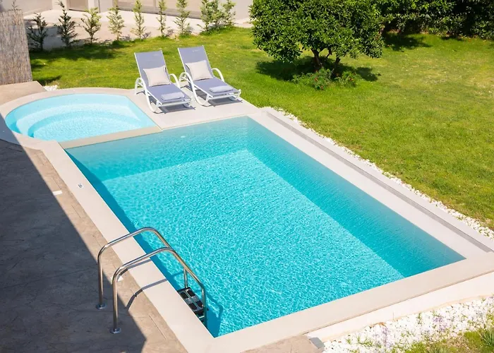 Averto With Private Pool *