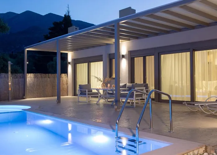 Averto With Private Pool Nydri (Lefkada)